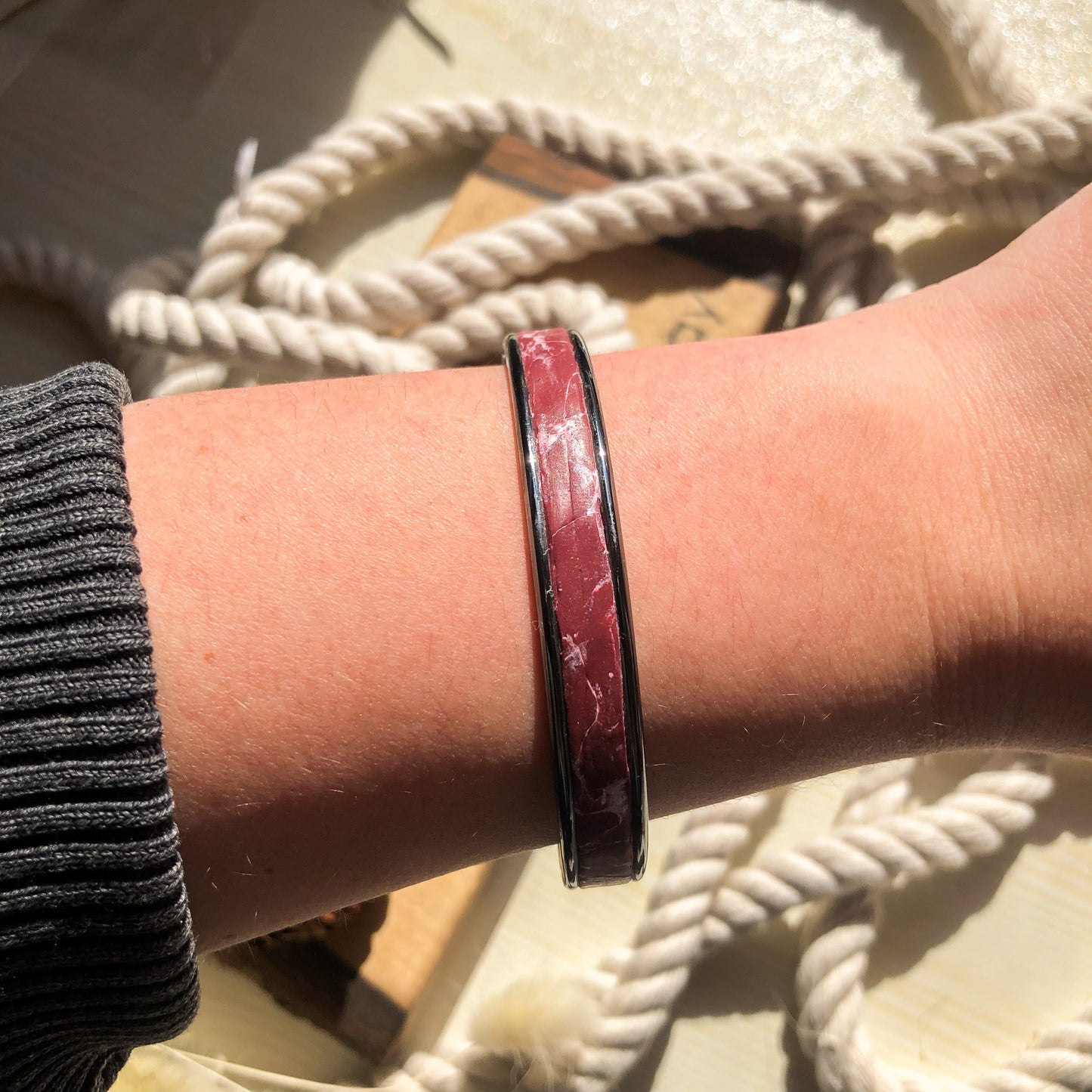 Burgundy Marbled Polymer Clay Bangle Bracelet on Gun Metal, Canadian Made