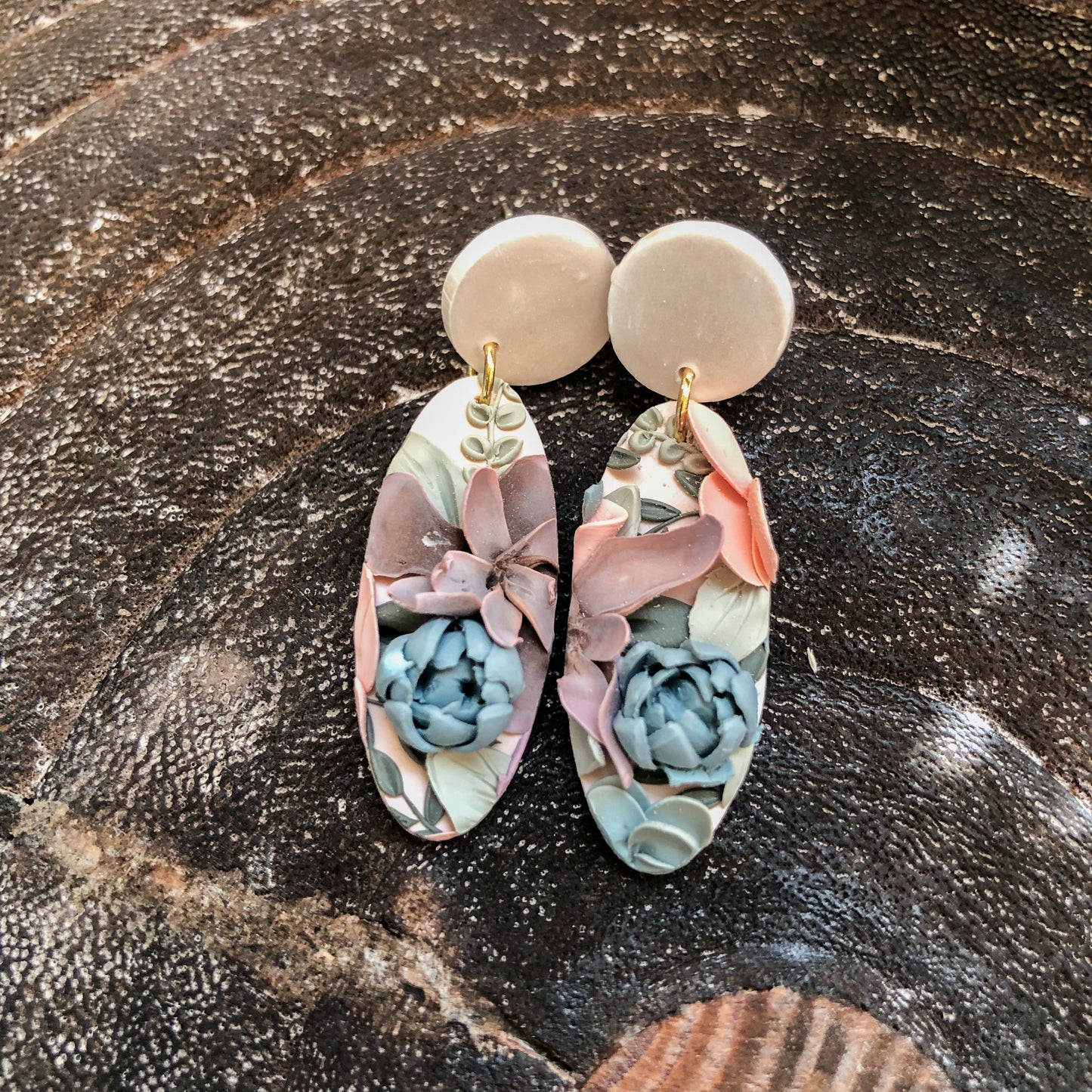 Spring 2025 Collection, Small Oval On Pearly White Stud